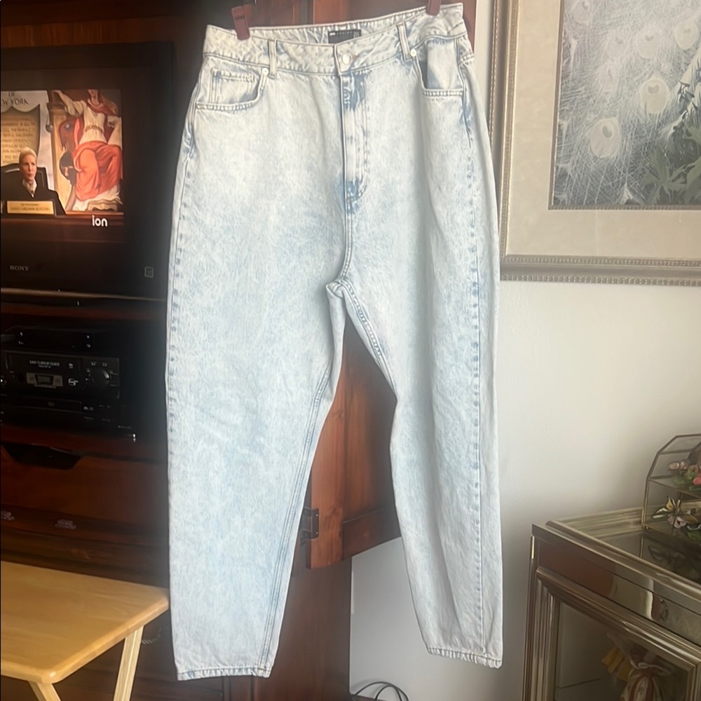 Light Wash Denim Jeans